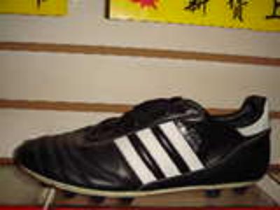 cheap Adidas football shoes-3